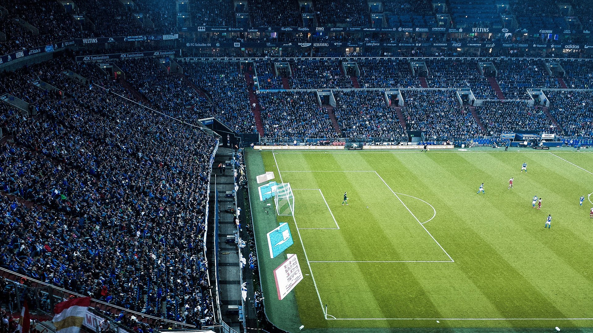 英超豪门激战正酣,新星闪耀改写联赛格局